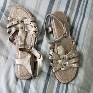 Easy Spirit Gold sandals size 6.5